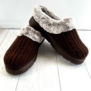 BOBS by Skechers • Women’s Keepsakes Warm Greetings Clogs Slippers • Size 9.5 ❤️